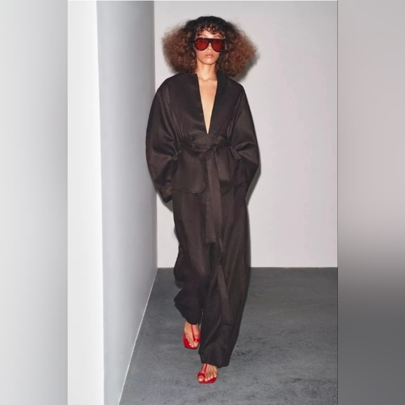 Zara Jackets & Blazers - Zara Dark Brown Women's Blazer with Belt